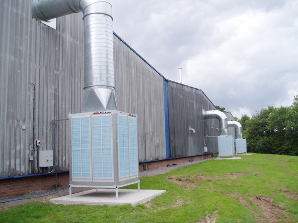 Air conditioning in the plastic sector MET MANN evaporative air conditioners